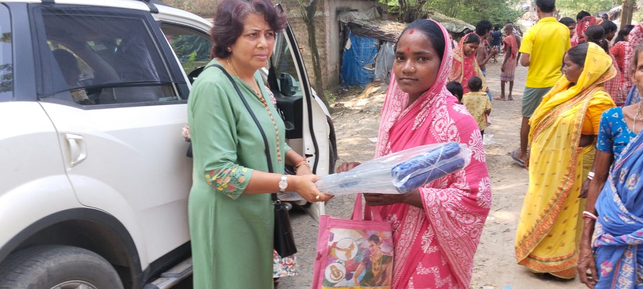 Clothes Distribution